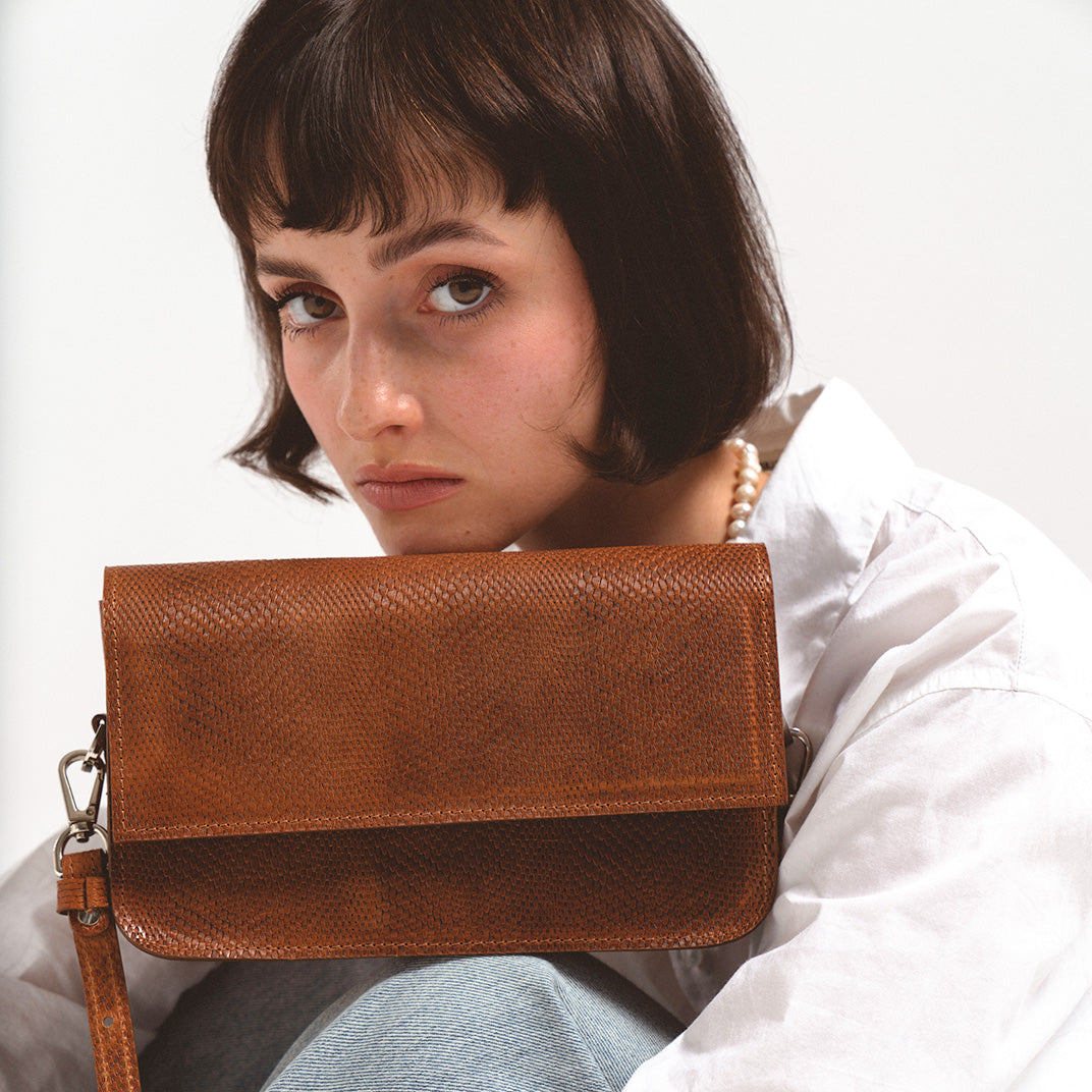 Leather Shoulder Bag - Curie  (Brown)-1